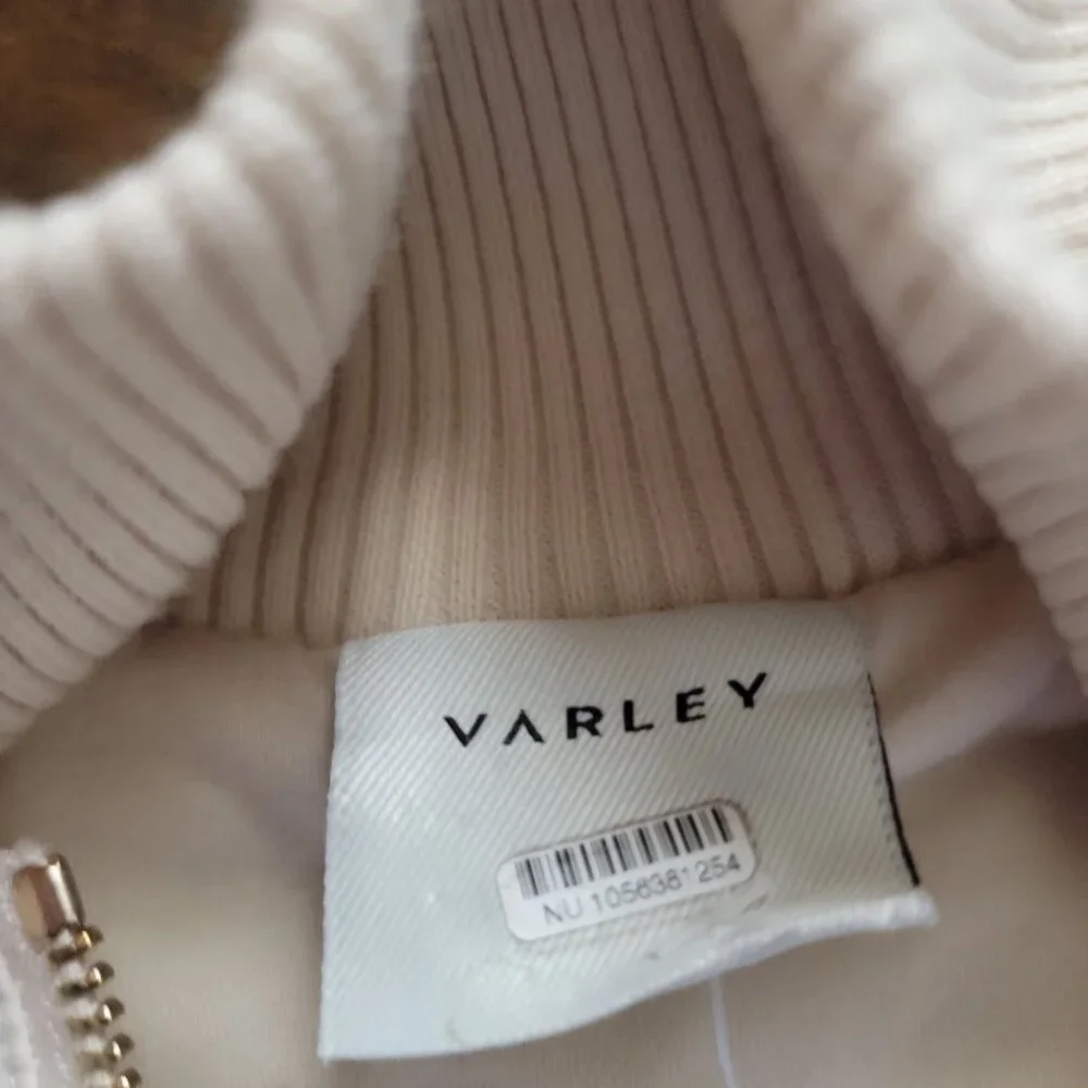 Varley Marney Sherpa Jacket Womens 1X Cozy Winter Outdoors Gorpcore Neutral - Picture 4 of 7